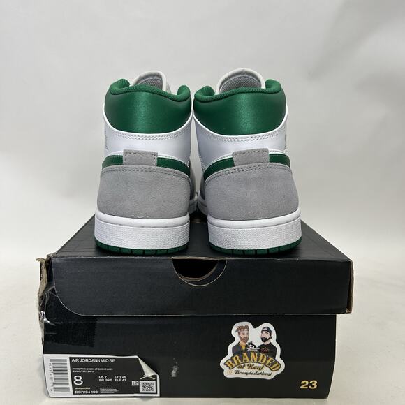 Nike Air Jordan 1 Retro Mid SE “Light Smoke Grey Pine Green”